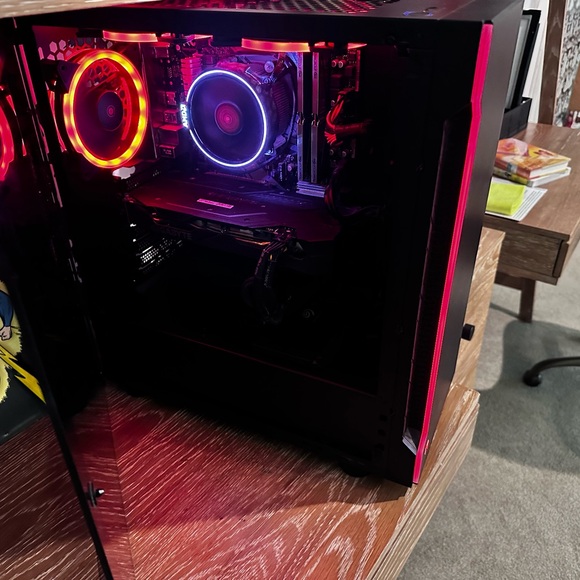 GIGABYTE Black and Gray Gaming PC Interior - Picture 6 of 7